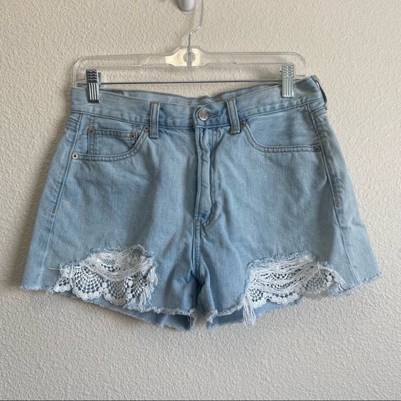 American Eagle Outfitters Pants - American Eagle Lace Cutoff Mom Shorts Size 6